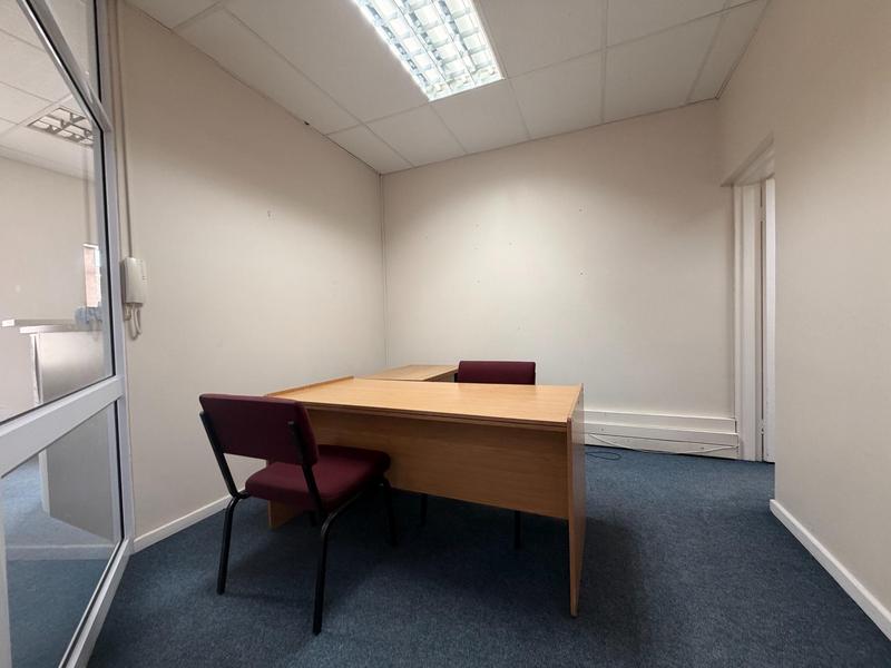 To Let Commercial Property for Rent in Newton Park Eastern Cape